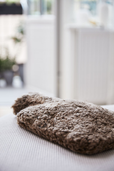 Natures Collection Lammfell Wärmflasche, Neuseeland, Taupe